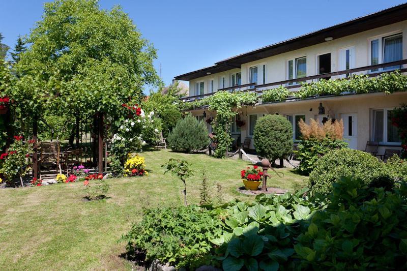 Dom Goscinny Basia Niechorze Exterior photo
